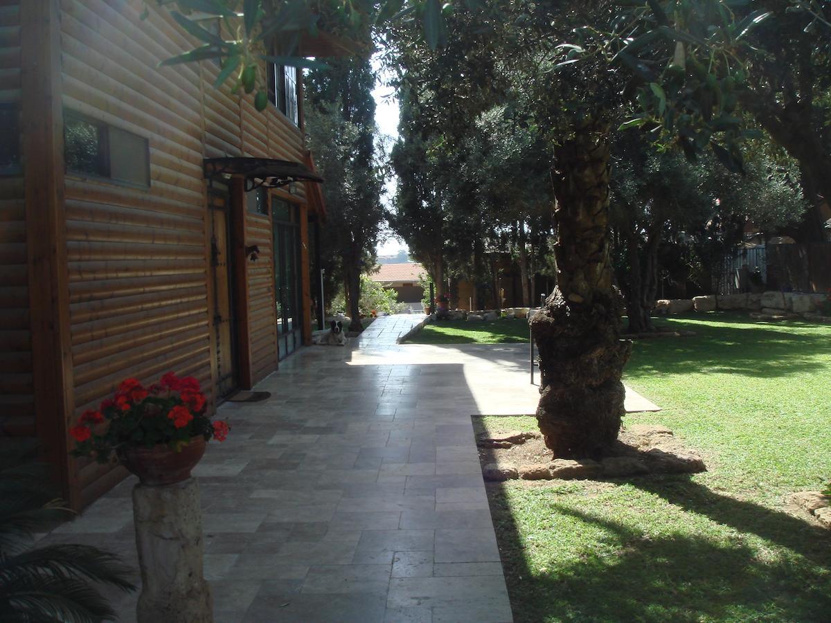 Lisa'S Farm Place Rishon Leziyyon Exterior photo